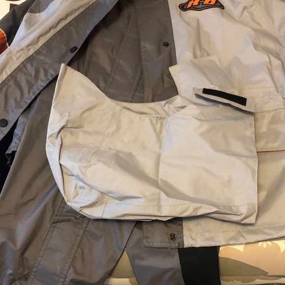 Harley-Davidson Black and Orange rain suit - Picture 3 of 7